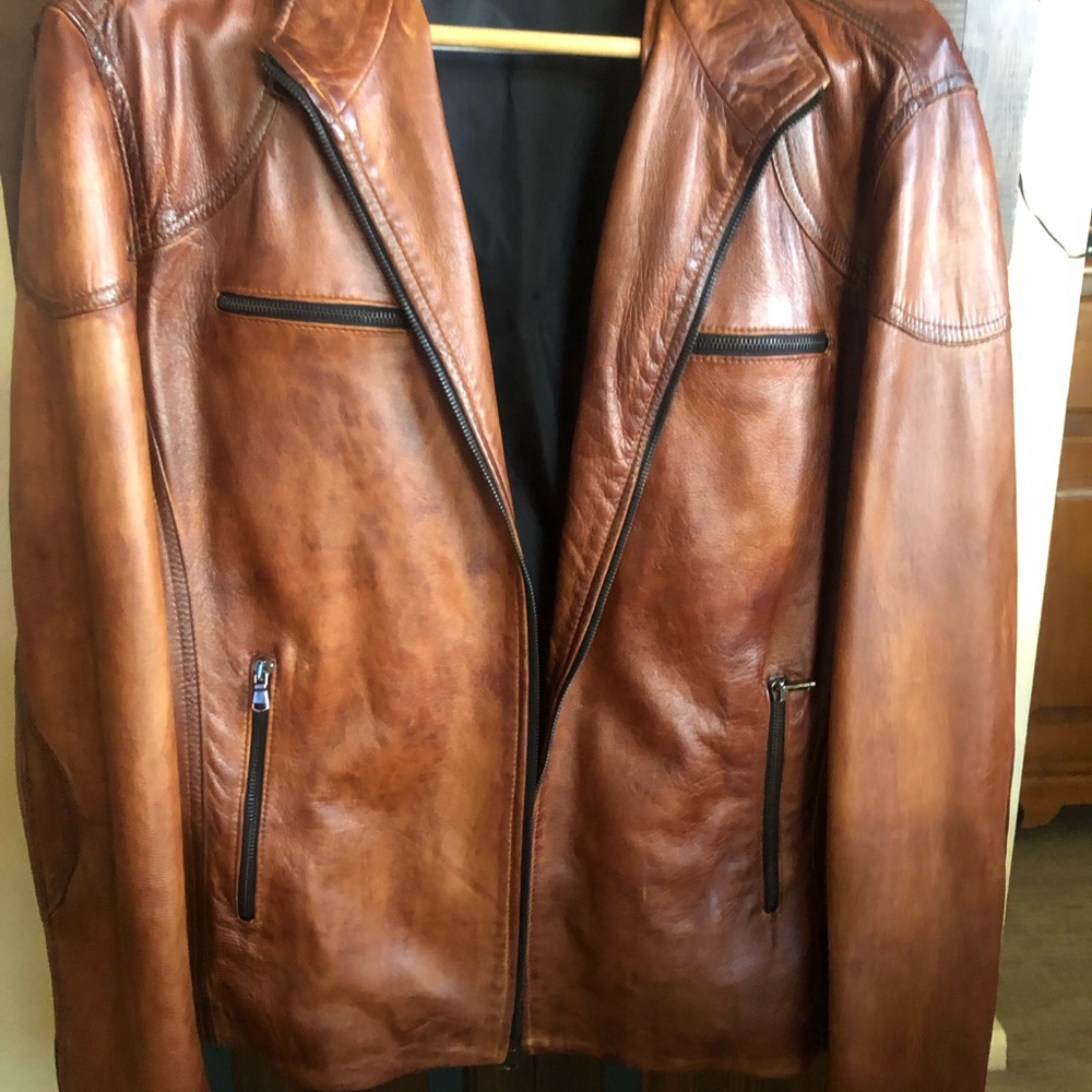 Was a gift, worn once